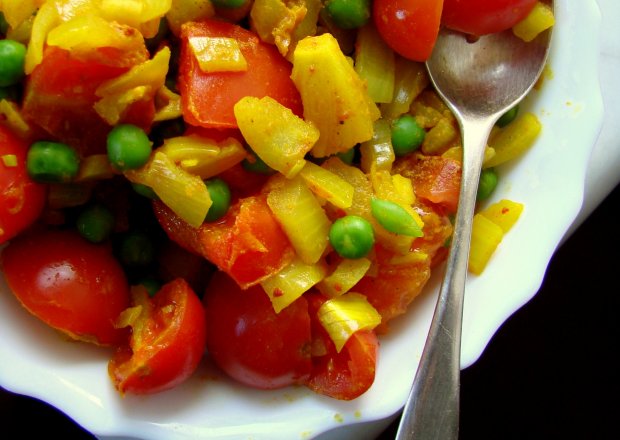Fotografia przedstawiająca Curry z pomidorków Nigelli