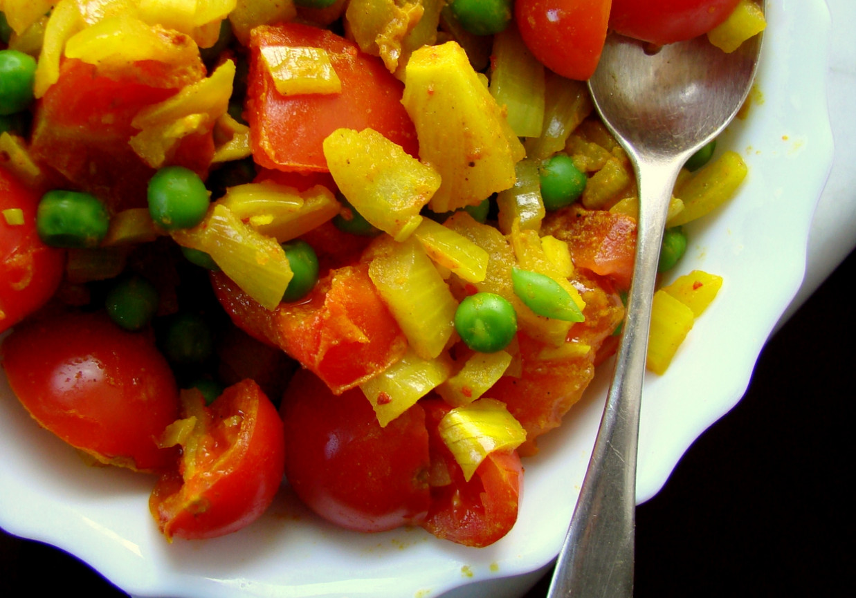 Curry z pomidorków Nigelli foto
