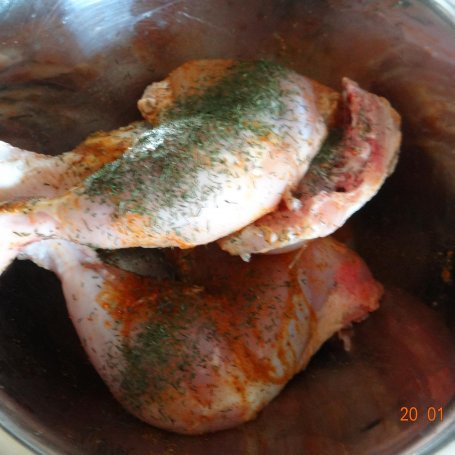 Krok 3 - Ćwiartki kurczaka w sosie koperkowym foto
