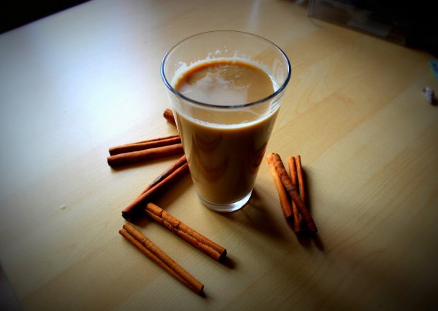 Fotografia przedstawiająca Cynamonowa kawa mrożona