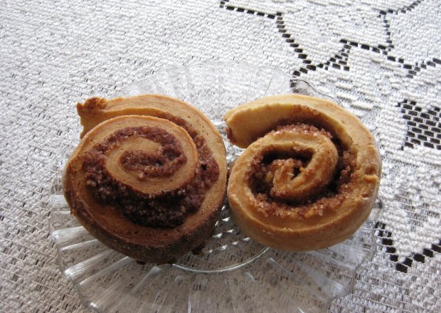 Fotografia przedstawiająca cynamonowe ciasteczka