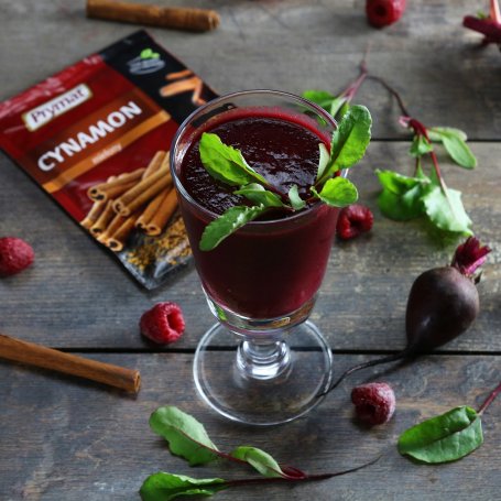 Krok 4 - Cynamonowe smoothie z burakiem i szpinakiem foto