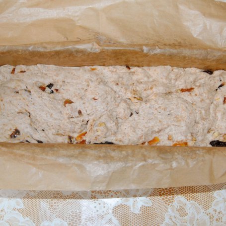 Krok 8 - Cynamonowy chlebek z bakaliami foto