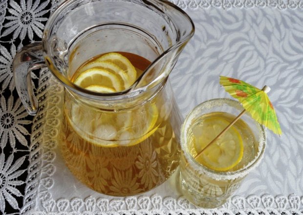 Fotografia przedstawiająca Cytrynowa ice tea