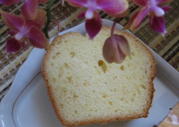 Fotografia przedstawiająca Cytrynowe ciasto majonezowe