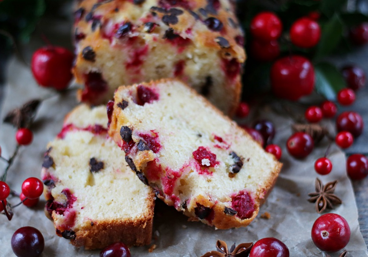 Cytrynowe ciasto z żurawiną i czekoladą foto