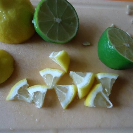 Krok 1 - Cytrynowe i limonkowe kostki lodu foto