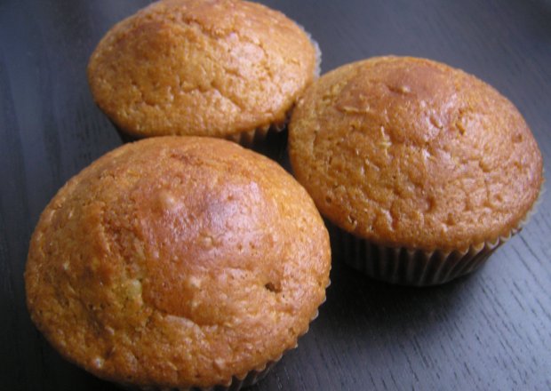 Fotografia przedstawiająca Cytrynowe muffinki