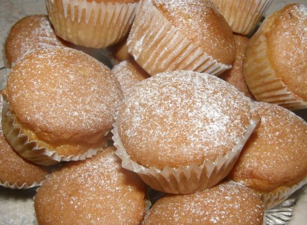 Fotografia przedstawiająca Cytrynowe muffinki
