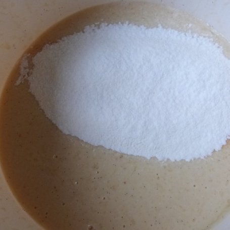 Krok 3 - Cytrynowe muffiny na kefirze foto