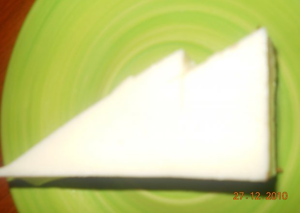 Fotografia przedstawiająca cytrynowe ptasie mleczko