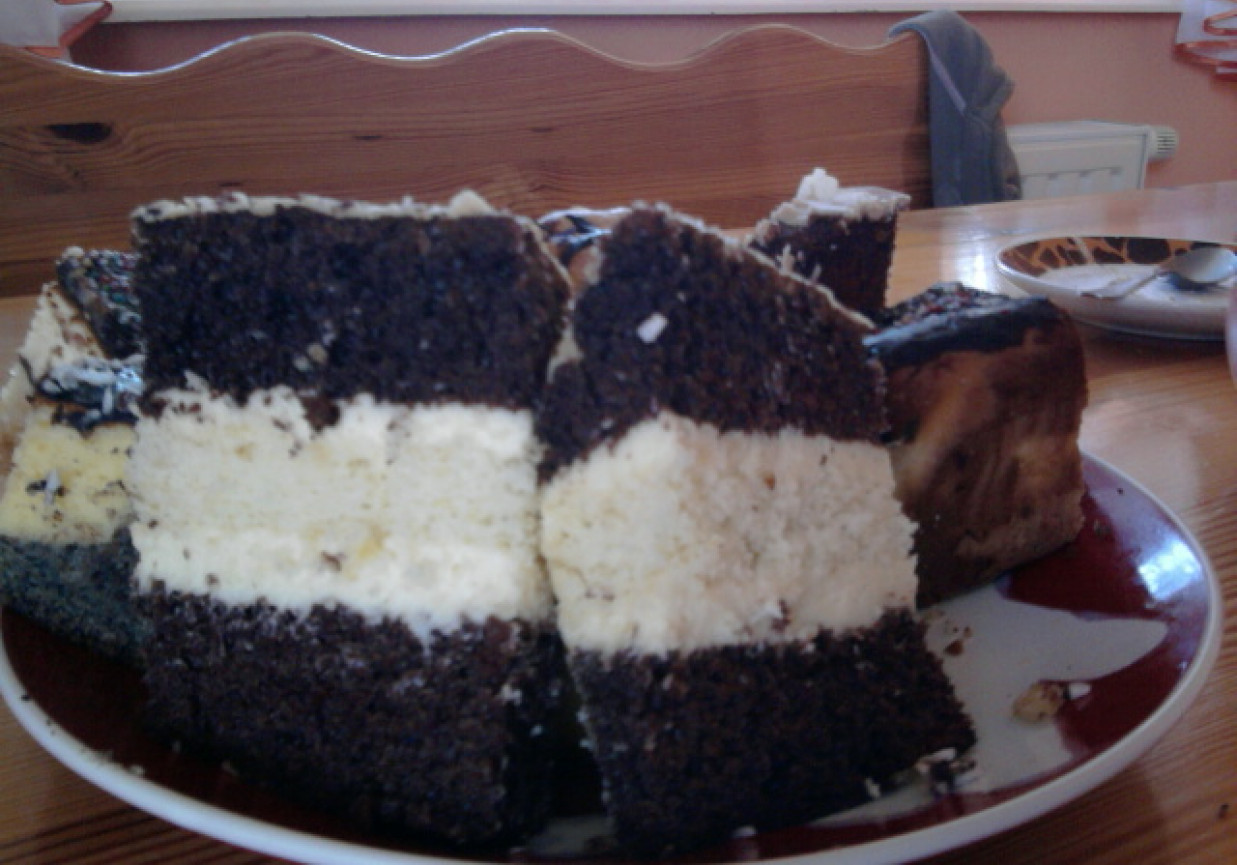 \"Czarne ciasto\" foto