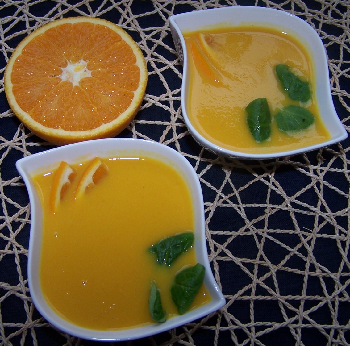 Czas na owoce sezonowe, czyli kilka pomysłów na pomarańczę :)