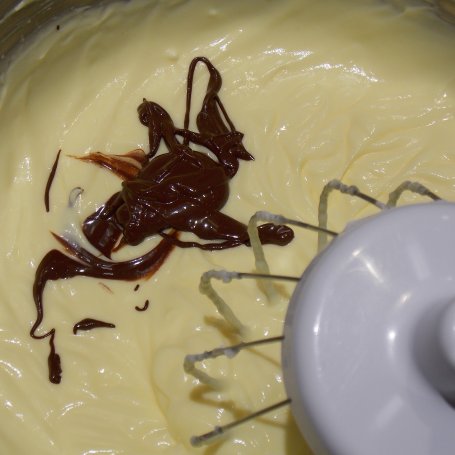 Krok 2 - Czekoladowa tarta z żurawiną foto