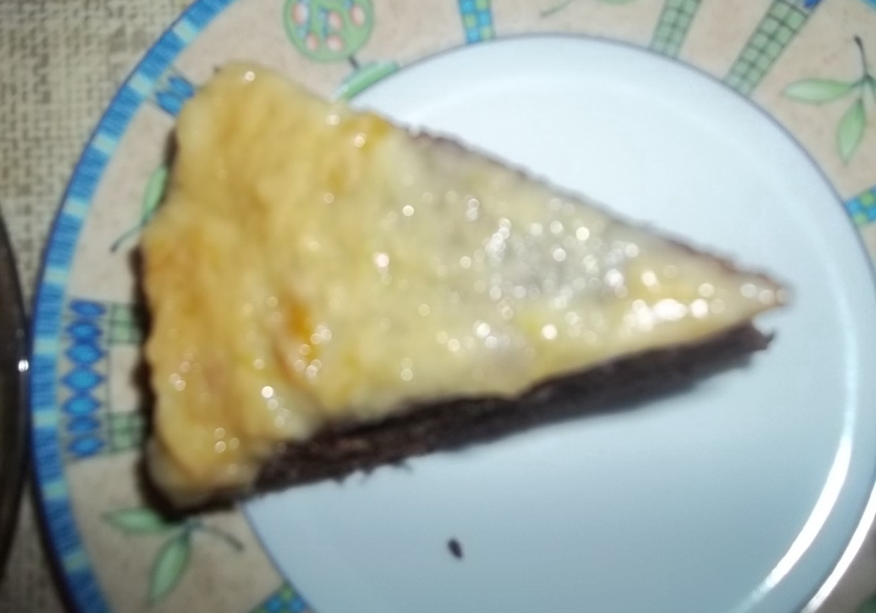 Czekoladowe ciasto pieczone z polewą foto