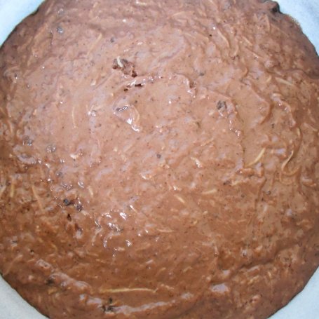 Krok 4 - Czekoladowe ciasto z cukinią foto