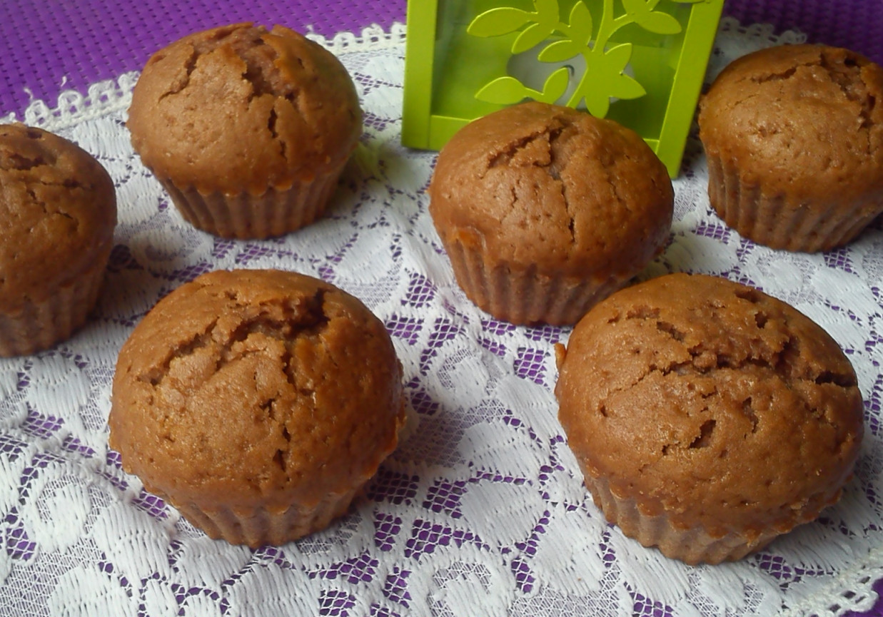 czekoladowe muffinki z bananami foto
