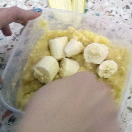Krok 2 - Czekoladowe naleśniki z bananami foto