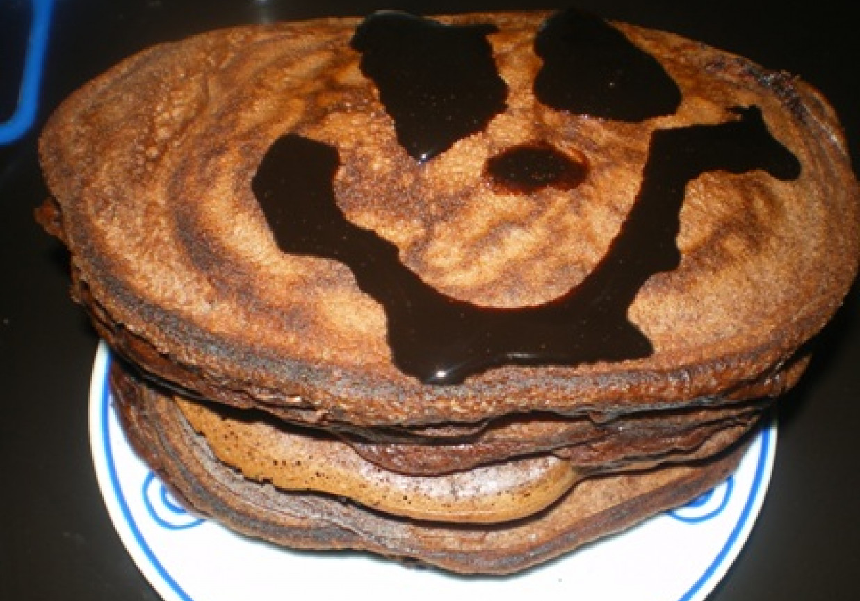 Czekoladowe pancakes foto
