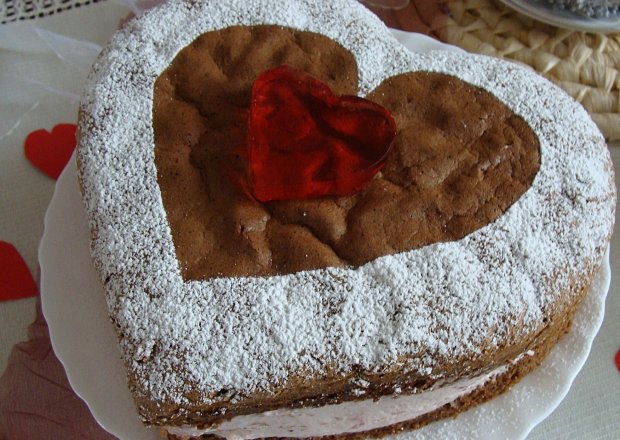 Fotografia przedstawiająca Czekoladowo-truskawkowe serce miłości