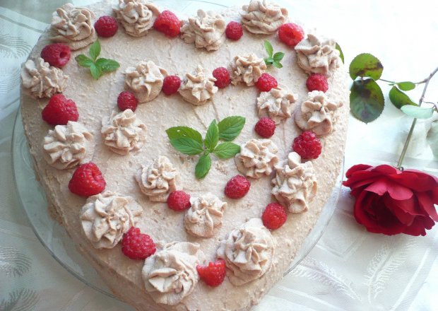 Fotografia przedstawiająca Czekoladowy tort dla zakochanych