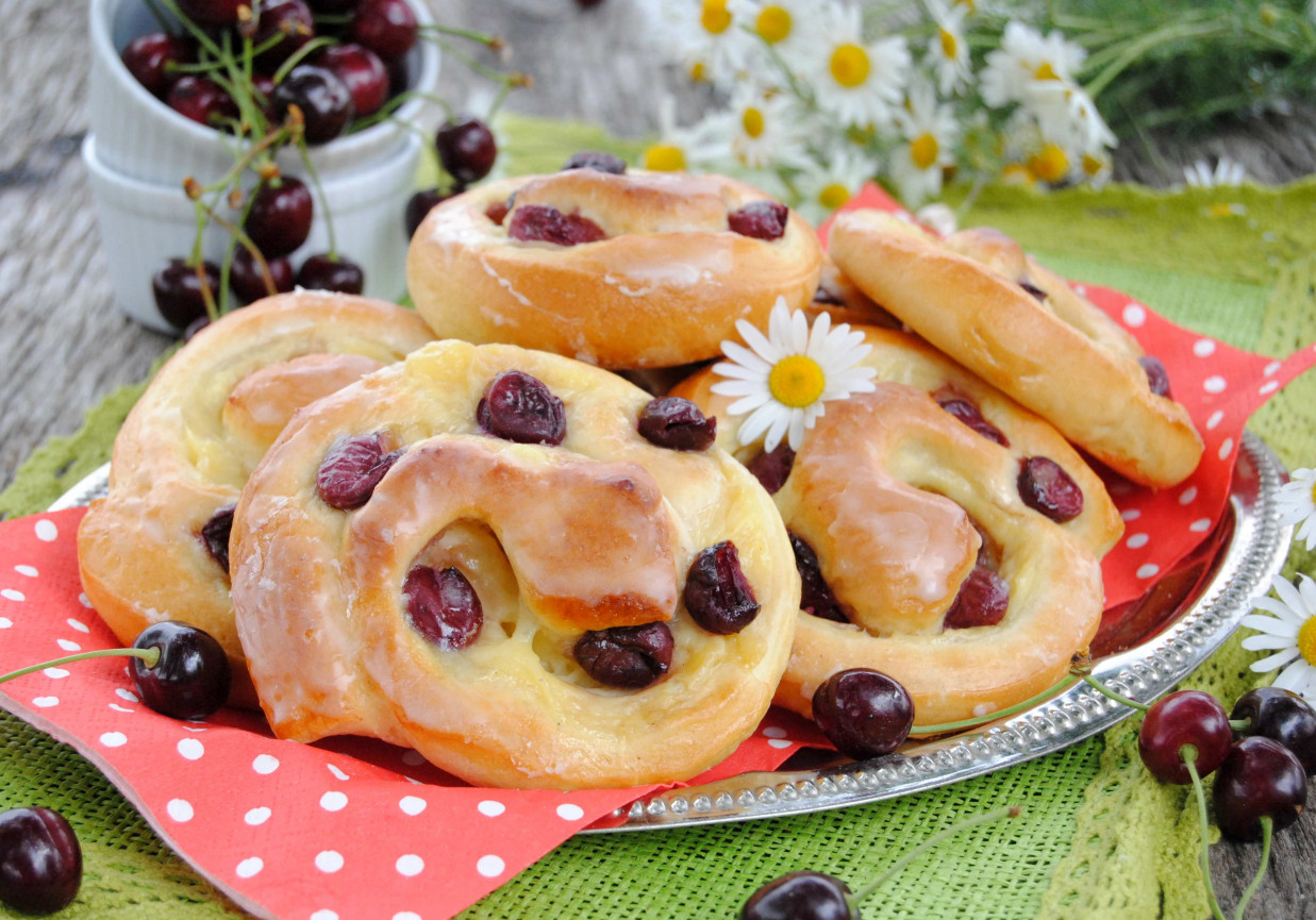 Czereśniowe ślimaczki foto