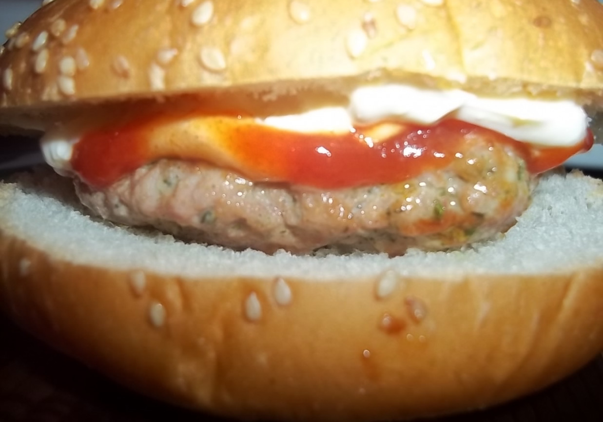 Czosnkowe kotleciki do hamburgerów foto
