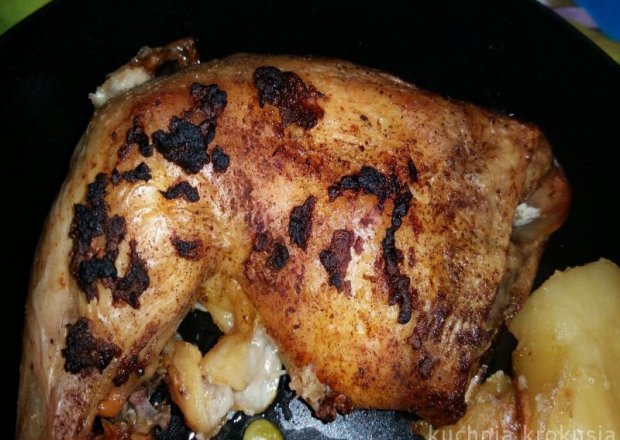 Fotografia przedstawiająca Czosnkowe udka z kurczaka