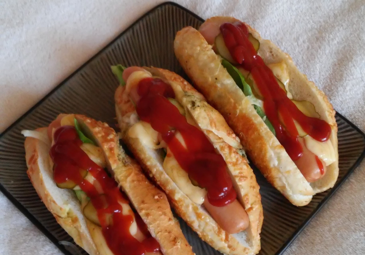 Czosnkowy hot dog foto