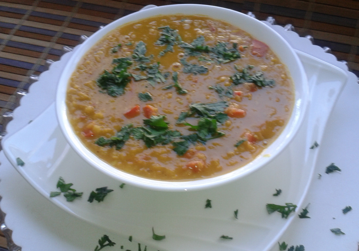 Dahl - indyjska zupa z soczewicy foto