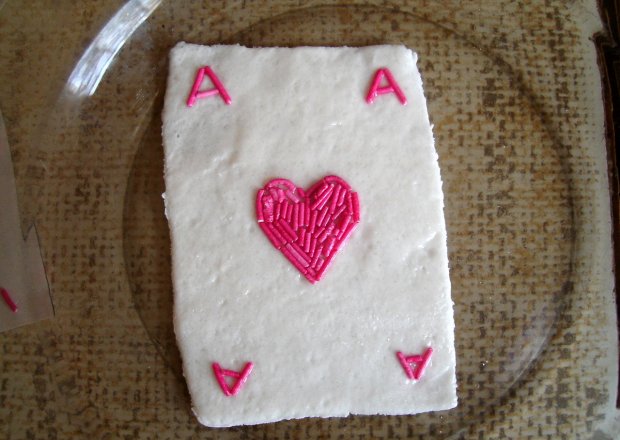 Fotografia przedstawiająca Dekoracja z masy cukrowej z pianek Marshmallows