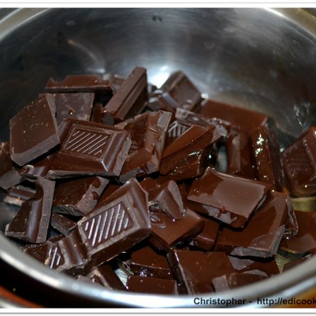 Krok 1 - Delicje czekoladowo marcepanowe. foto