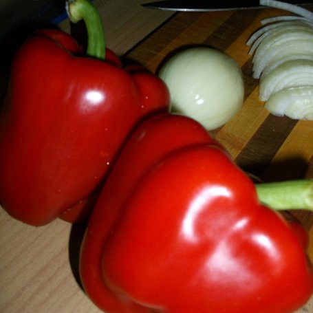Krok 1 - Delikatne parówkowe leczo foto