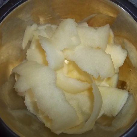Krok 10 - Deser jabłkowy z sosem balsamicznym, bitą śmietaną i mascarpone foto