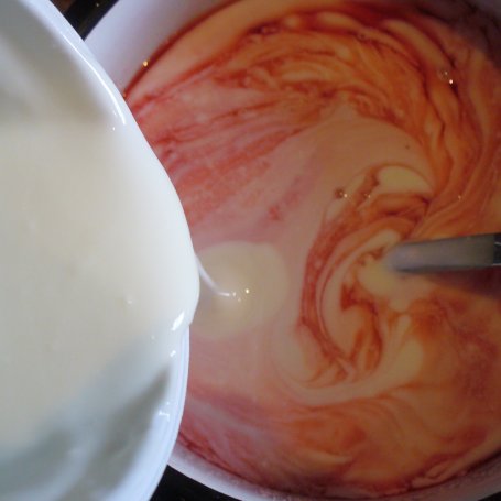 Krok 2 - Deser jogurtowo- wiśniowy foto