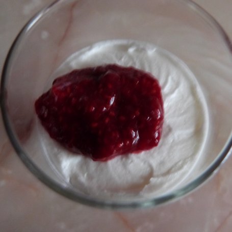Krok 5 - Deser malinowy z nasionami chia foto