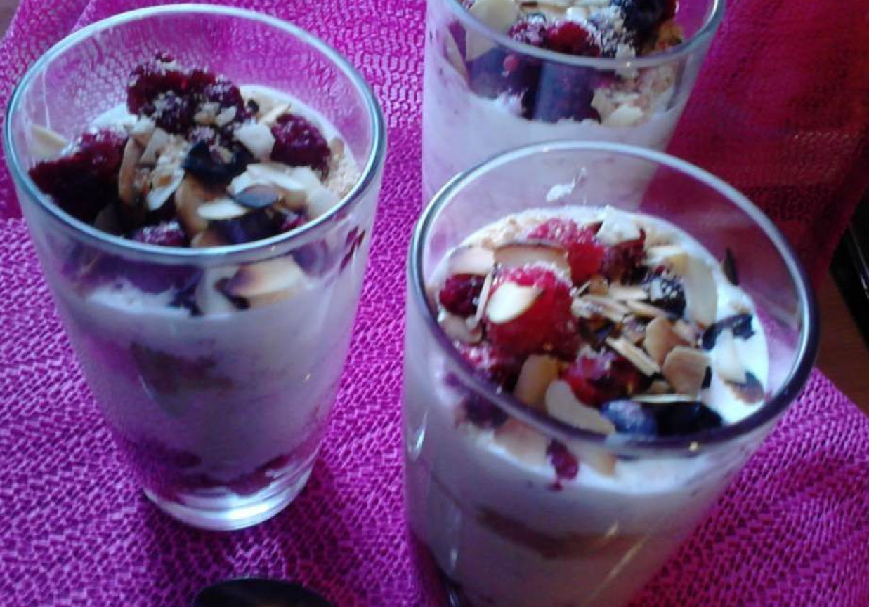 Deser Z Mascarpone I Owocami Doradca Smaku www.doradcasmaku.pl