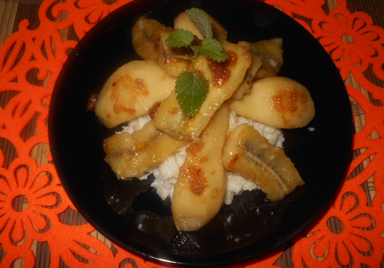 Deser ryżowy z gruszką i bananem foto
