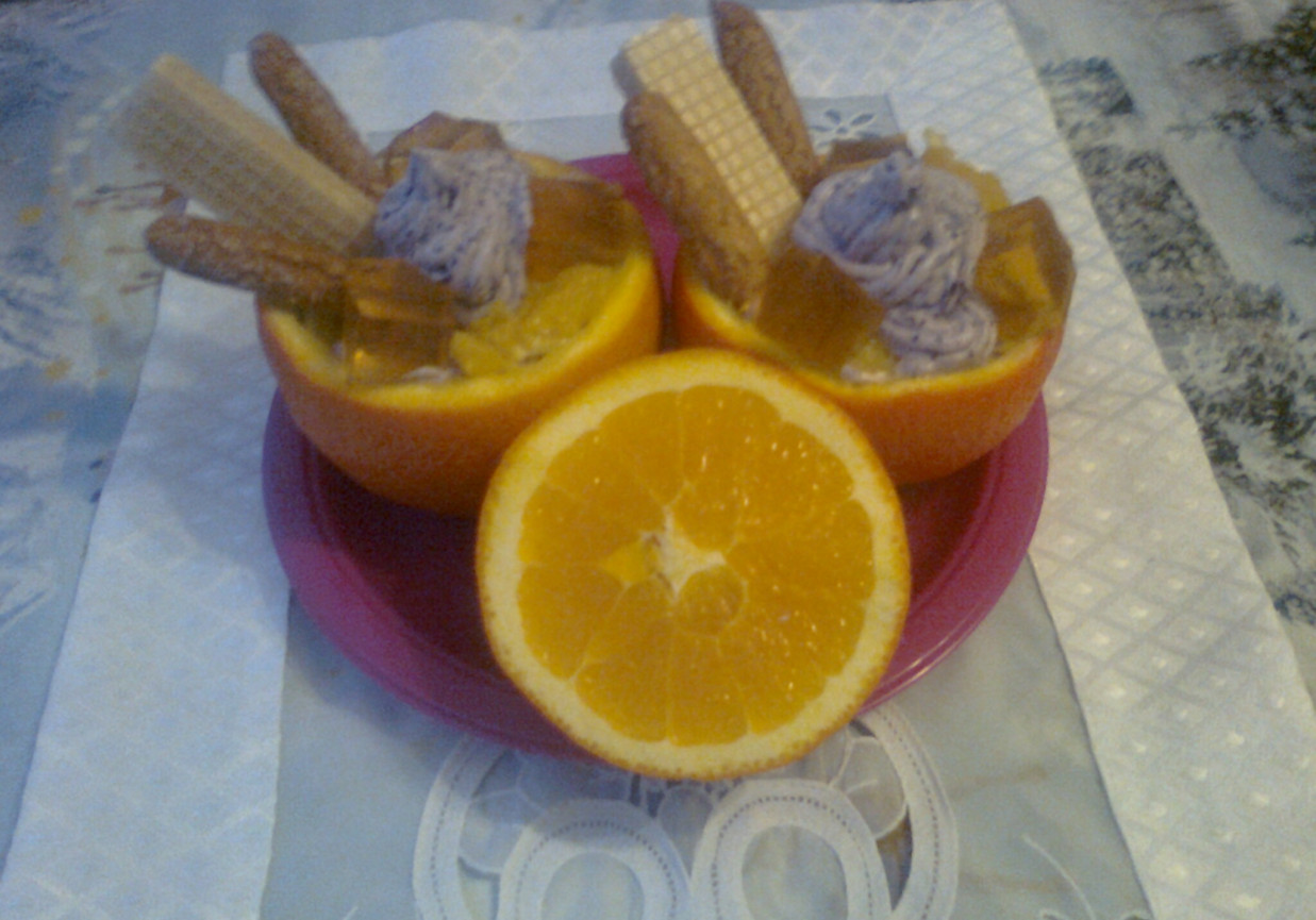 Deser w pomarańczach z nutą jagodową foto