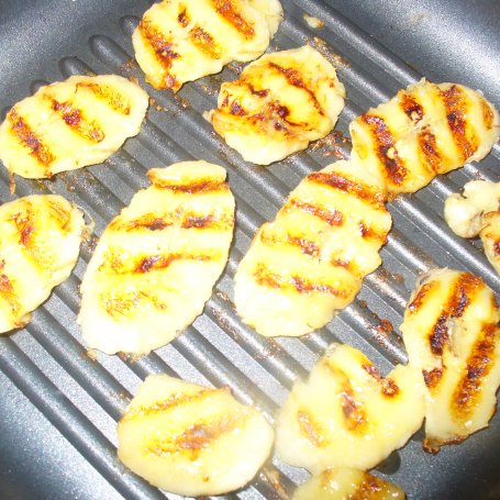 Krok 3 - Deser z grillowanych bananów i pomarańcza  foto