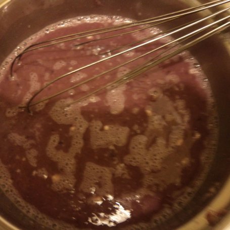 Krok 3 - Deserek z czarnych winogron foto