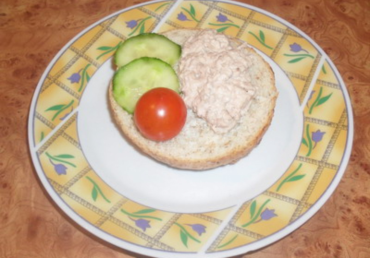 Dietetyczna pasta z tuńczyka. foto