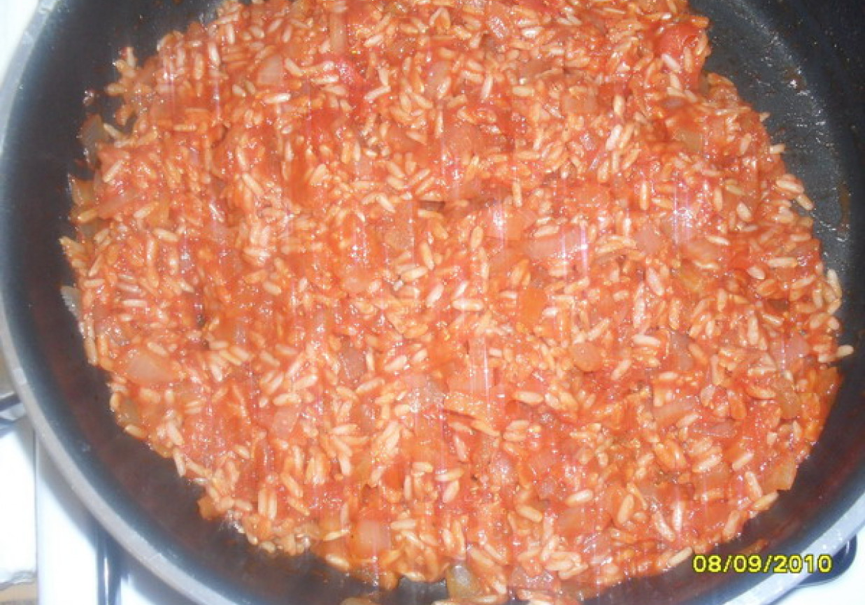 Dietetyczna przyprawa- brązowy ryż  w sosie pomidorowym foto