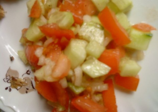 Fotografia przedstawiająca Dietetyczna sałatka do obiadu