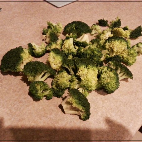 Krok 2 - Dietetyczna wersja sałatki z brokułami i makaronem foto