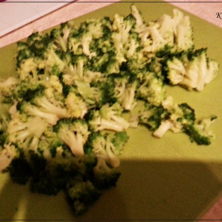Krok 4 - Dietetyczna wersja sałatki z brokułami i makaronem foto
