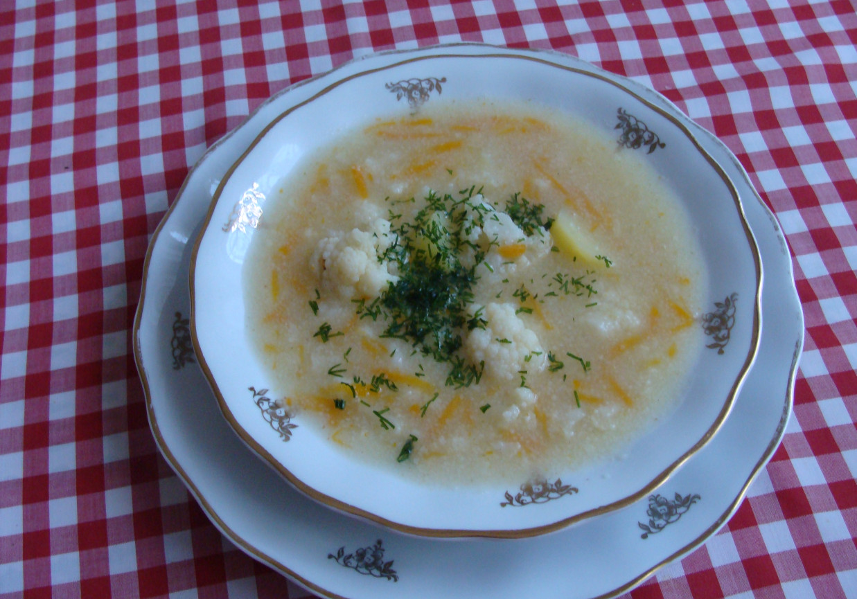 Dietetyczna zupa kalafiorowa foto
