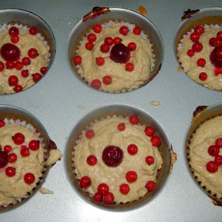 Krok 4 - Dietetyczne muffinki z otrębami owsianymi foto
