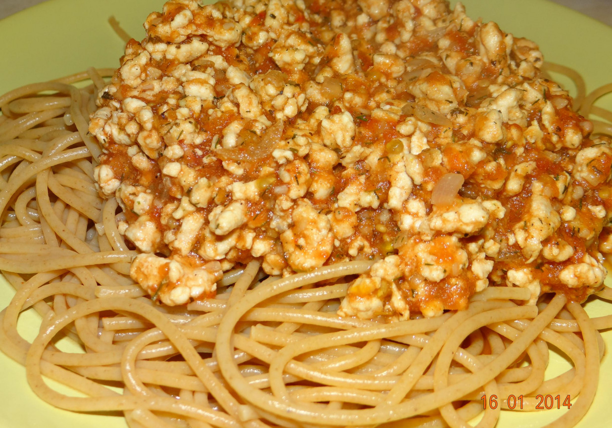 Dietetyczne spaghetti z pomidorami foto