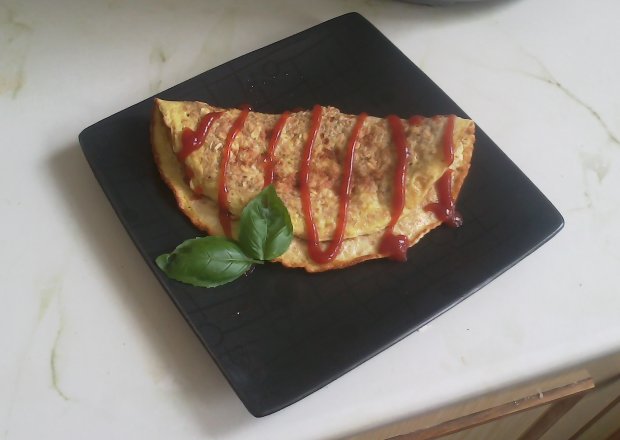 Fotografia przedstawiająca Dietetyczny omlet owsiany z otrębami